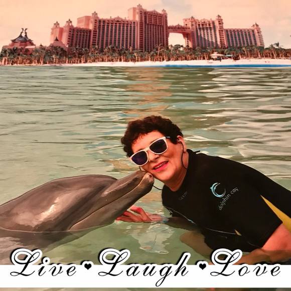 Meet your Posher, Josie - Picture 1 of 1